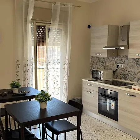 Nuova Oreto Stazione Vendégház 3*