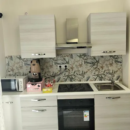 Nuova Oreto Stazione Vendégház 3*