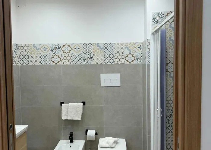 ゲストハウス Nuova Oreto Stazione 3*